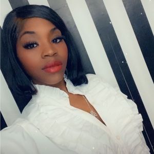 Meet your Posher, Renee